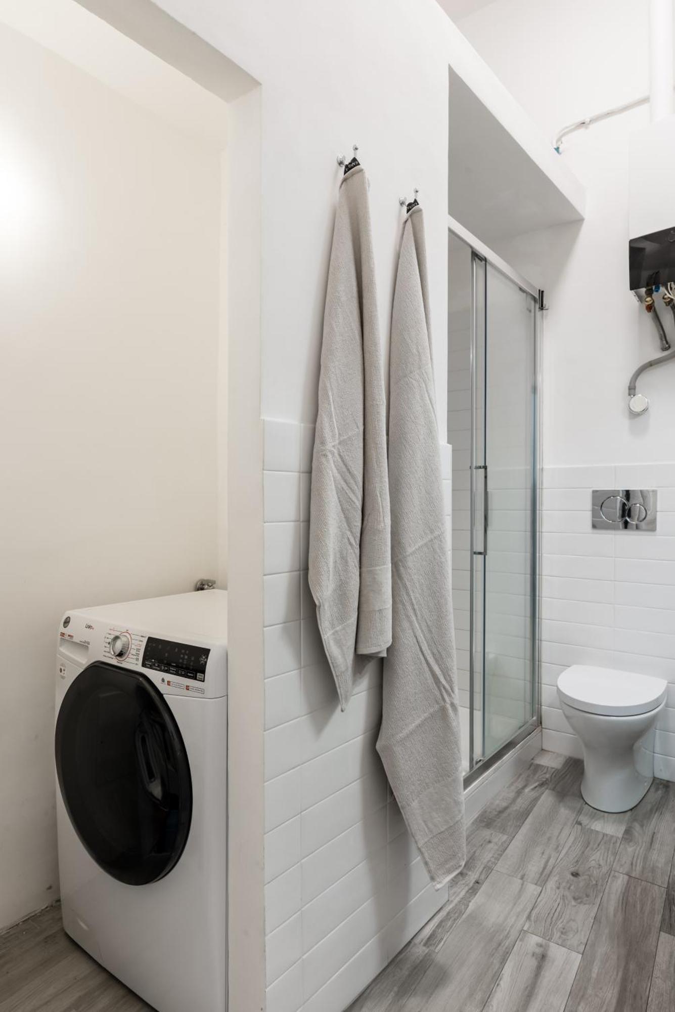 Acquario 5 Minuti, 1Br , Free A-C, Wifi & Netflix "City Center" By Tilo Genoa Exterior photo